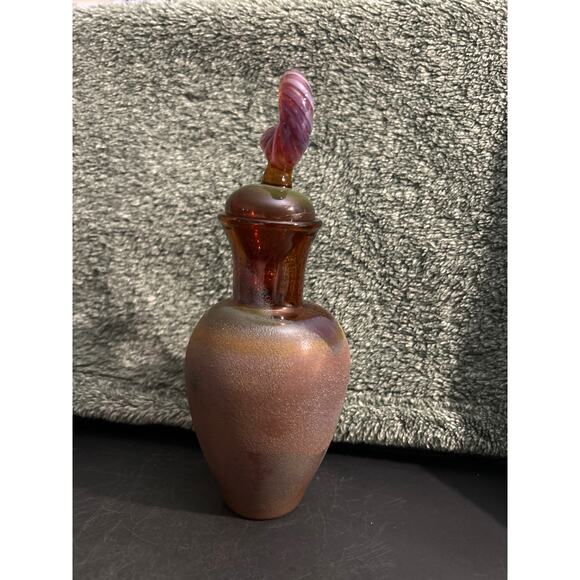 Stunning Glass Bottle with Shell Stopper Beachy Beautifulness - Picture 15 of 16